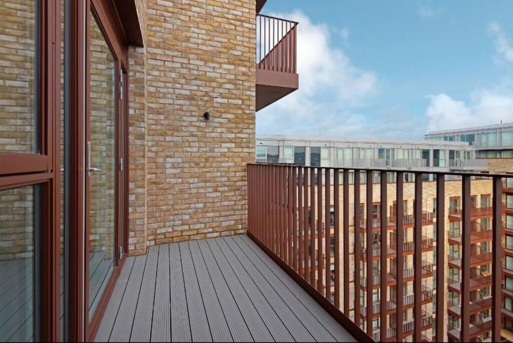 City Escape - Royal Wharf Londres Exterior foto